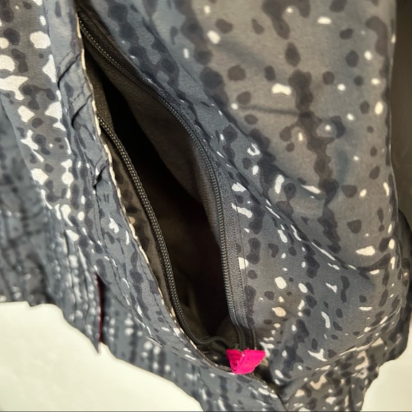 Columbia Bugaboo Omni-Tech Ski & Snowboard Jacket with Removable Storm Hood - Picture 4 of 7